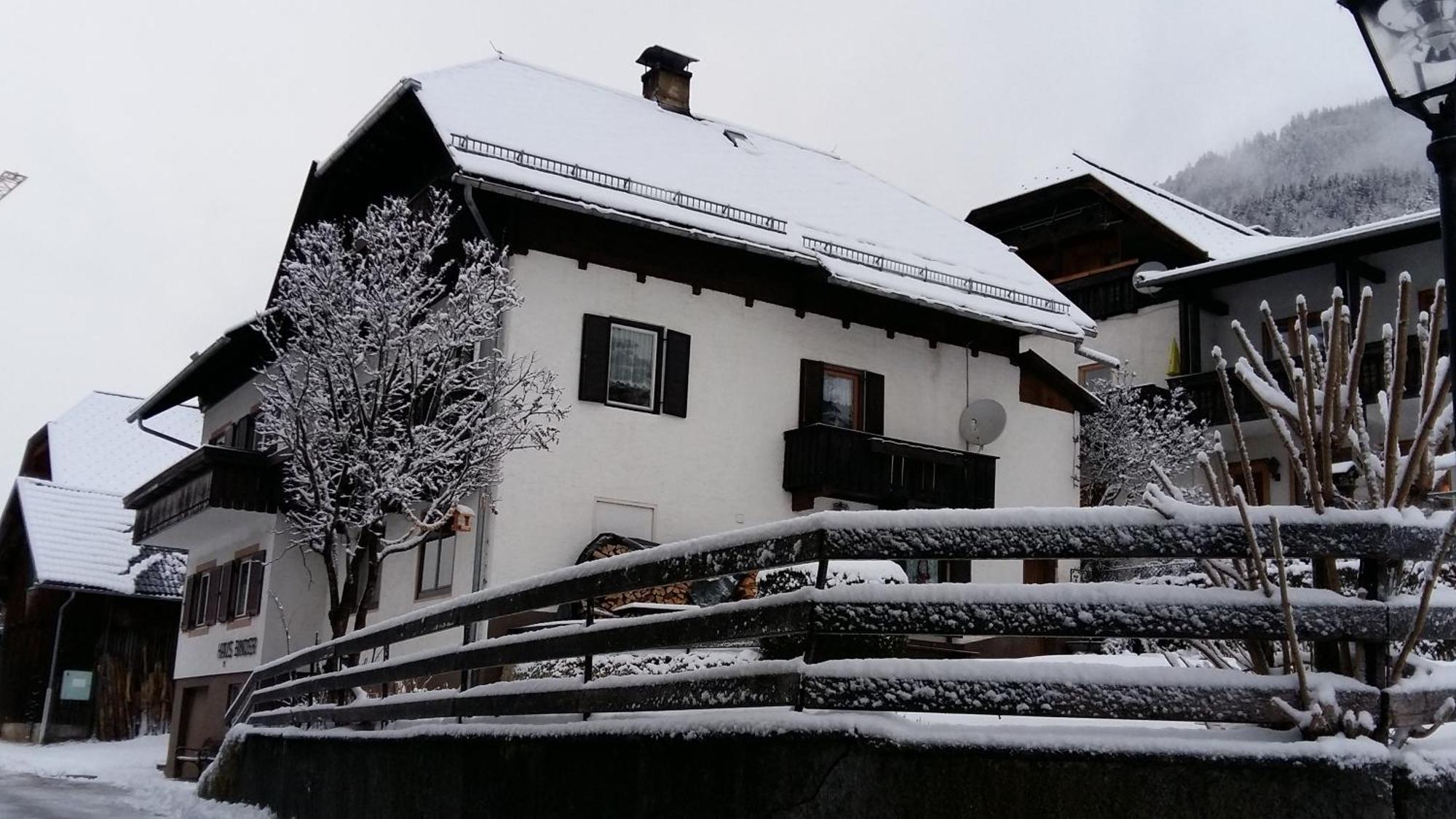 Haus Binder Apartment Weissensee Exterior foto